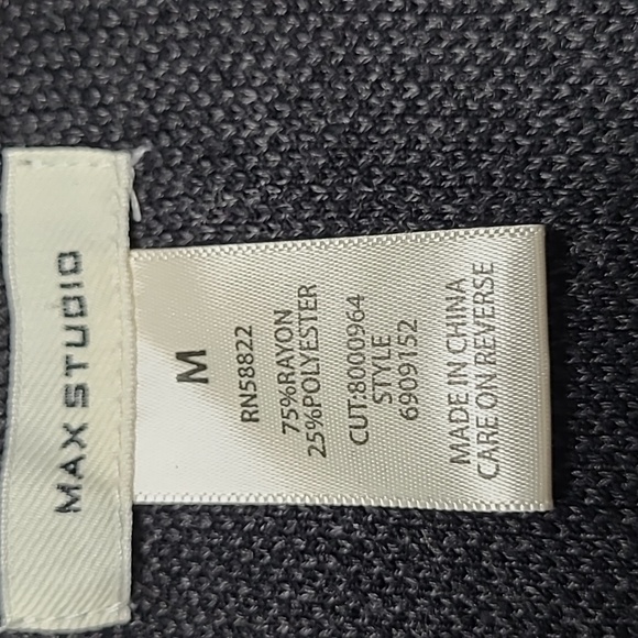 Max studio Knitted Sweater Dress/long sleeve/Midi Length/NWOT - Picture 2 of 10